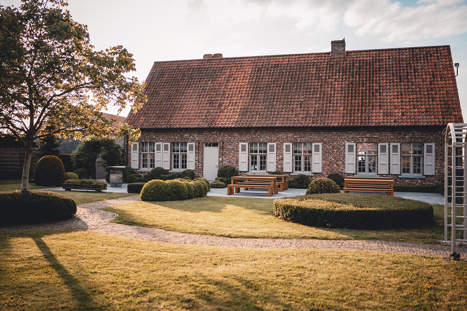 voortuin eventlocatie Maurushoeve